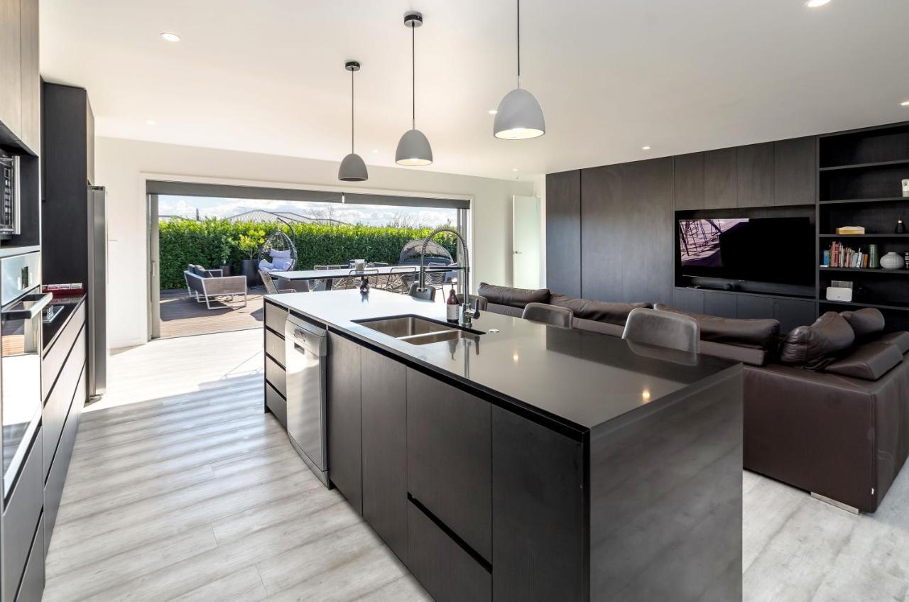 Pinot Paradise Villa Martinborough Bagian luar foto